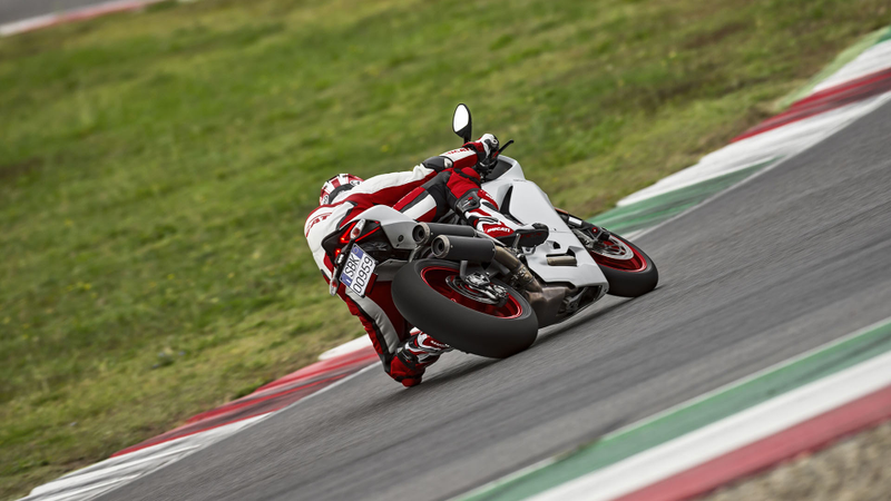 Illustration for article titled 2016 Ducati 959 Panigale: Bigger Motor For Better Emissions